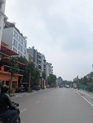 siêu phẩm tòa nhà văn phòng khách sạn cao cấp view hồ tây triệu usd mặt phố xuân diệu