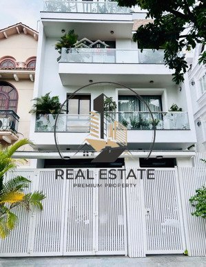 nhà đường tân sơn nhì diện tích: 8x20m trệt 3 lầu cho thuê