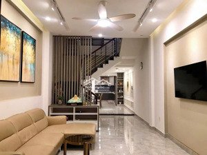 nhà đẹp cực phẩm đinh công tráng vào ở liền, không cần sửa!