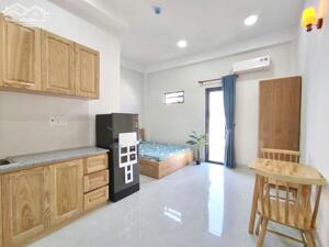 Cho Thuê Phòng Ban Công Full Nội Thất gần ĐH Văn Lang, IUH ở Bình Thạnh