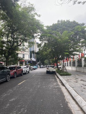 cho thuê nhà mặt phố dịch vọng hậu, 115m2x6 tầng + tum, 7m, 100 triệu, mọi mô hình kinh doanh