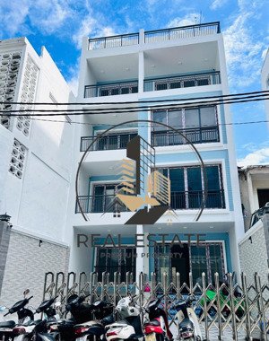 nhà khu sân bay diện tích: 7x20m hầm trệt 4 lầu cho thuê