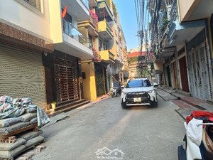 bán nhà trần phú, hà đông-10m ra đường ô tô-trước nhà có sân để xe-6,9 tỷ-37m2-gần ga văn quán