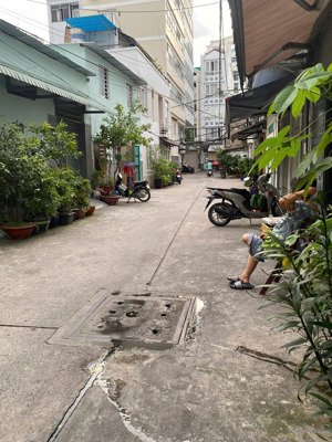 siêu phẩm q.1 - 3 tầng - ngay nguyễn trãi - chỉ 4,95 tỷ