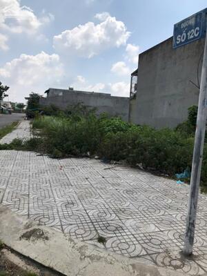 Thanh lý lô góc 90m2-5mx18m gần bệnh viện chợ rẫy 2 Lê Minh xuân
