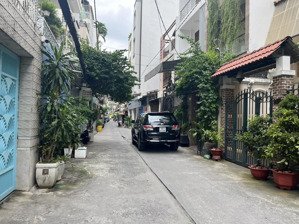 nhà hiếm quận 3 trong tầm giá - có garage xe hơi