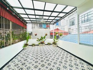 mình chính chủ bán nhà thái hà - dân xây - ô tô 7 chỗ ngủ trong nhà - thang máy nhập khẩu