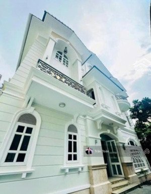 biệt thự sân vườn hồ bơi thảo điền q. 2 - 14x26m. cn 303m2 - hầm + 4 tầng - 72 tỷ