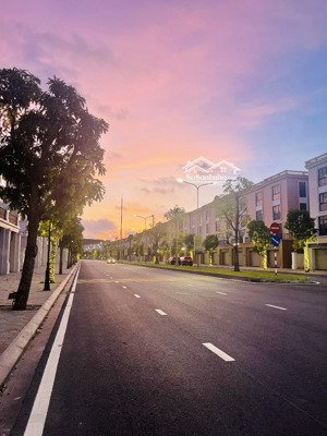 bán shophouse ngay cạnh vincom mặt tiền 6m vinhomes vũ yên hải phòng