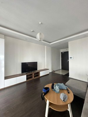 chính chủ cần bán căn 3 ngủ góc hoa hậu diện tích 98m2 tại imperia sky garden 423 minh khai