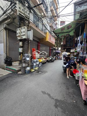 ccmn trung tâm thanh xuân. 85m2 x 7 tầng, 17 phòng khép kín. doanh thu 85tr/tháng, ô tô sát nhà