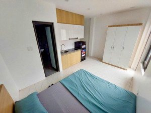 bán nhà mỹ đình 43m2*5 tầng, 9 ngủ, ngõ thông, sát phố gần ô tô 9,8 tỷ