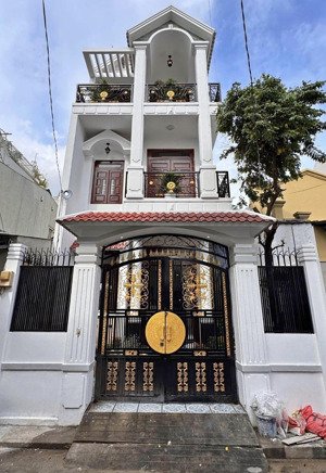 nhà mới dọn vào ngay đường 12, bình hưng hoà a, bình tân. giá tốt 6tỷ610. sổ sẵn 96m2(6x16m)