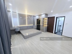 nhà mới tinh ngay chân cầu vĩnh tuy - 6 tầng - lô góc - đủ nội thất - về ở ngay