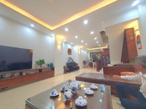 bán gấp liền kề an hưng, hà đông, hà nội, dt83m, ngay sát hồ, đường 3ô tô tránh, giá chỉ 2x tỷ