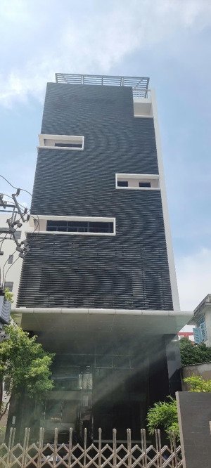 bán nhà mặt tiền đường lê quang định-bình thạnh, dt: 6x30m + 3 tầng + hđt: 90 tr/t, giá bán: 27 tỷ