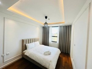 cho thuê căn hộ thăng long number one - 170m2, 4pn, full đồ - giá 30tr/tháng. lh e: 0372;364.390