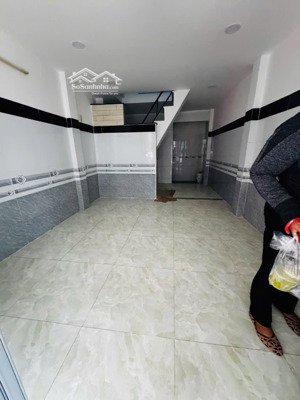 cho thuê nhà mới xây hẻm 79 bến phú định 5 triệu