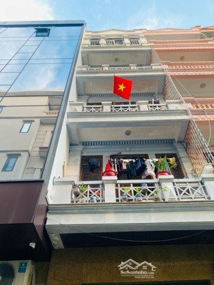 nhà mặt phố với muôn vàn tiện ích cho chủ đầu tư có thể kinh doanh cho thuê vp hoặc xây ccmn