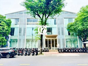 nhà góc 2mt sư vạn hạnh - diện tích khủng 1.800m² - giá cực tốt giao nhà 09/2025