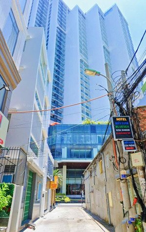 nhà 6 tầng sát scenia bay, view biển khá đẹp ra biển hòn chồng: 60m giá: 13,5 tỷ