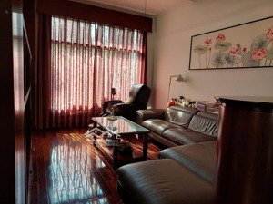 chính chủ bán biệt thự sát mặt tiền nguyễn văn trỗi - có bề ngang 19 x 12 - giá bán 35 tỷ