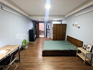 phòng trệt ngay đối diện vinhome central park, metro văn thánh