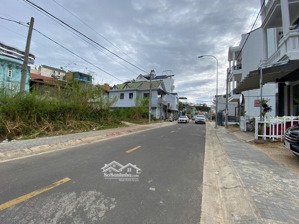 bán đất 3 mặt tiền trung tâm đà lạt gần hồ xuân hương chỉ 800m 103m² giá 11,7 tỷ