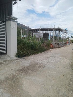 chủ gửi lô đất vĩnh trung dt 77,8m2 đường betong 4m, kdc đông đúc, gần đường võ nguyên giáp, 1ty450