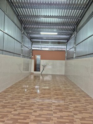 cho thuê cửa hàng 40m2 tại 1992 trần hưng đạo, mỹ quý, long xuyên, an giang, 4 triệu vnd