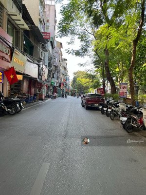 cực sốc, chỉ hơn 8 tỷ có ngay căn nhà mặt phố đặng tiến đông, kinh doanh,vỉa hè, ô tô tránh, 20mx5t