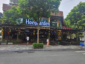 kinh doanh café nhà hàng showroom vào hết phố trần quang khải sẵn sàng. dt 650m2 - 23m mt. giá tốt