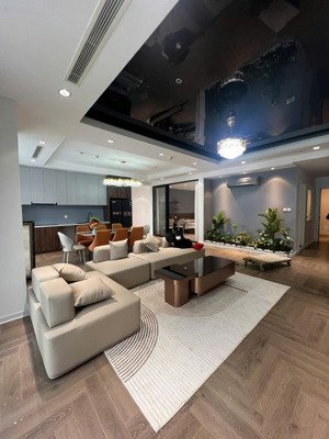 siêu phẩm 3 ngủ 150m2 full đồ 12,x tỷ cc imperia garden. 