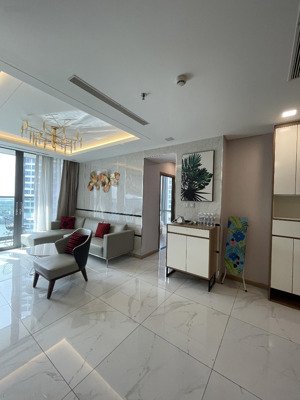 cho thuê căn hộ the landmark 81, 80 triệu, 176m2, 4pn, nội thất full, view sông, công viên cực đẹp