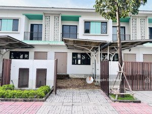 bán liền kề 2 tầng kđt suncasa central vsip ii vị trí đẹp giá 2.82tỷ/100m2 bao sổ 