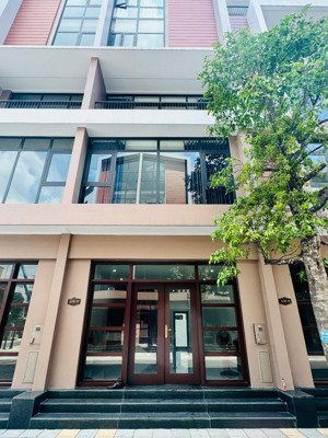 chính chủ cho thuê căn hộ homestay tại vinhomes ocean park - lh 