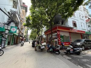 bán ccmn mỗ lao 60m x 8 tầng thang máy, 13 phòng kk, ô tô đỗ cửa, dòng tiền 70tr/ tháng, giá 15 tỷ