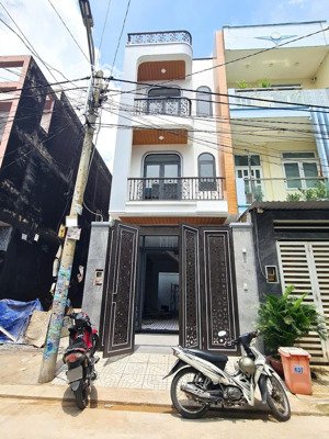 bán nhà mới 100%, 3pn+1 phòng đa năng, 3wc, trệt+2 lầu, đường 8m, kdc đ. võ văn hát, p. long trường