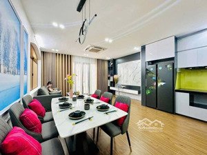 bán nhà hồ tùng mậu, vài chục mét ra oto, gần phố, thông tứ tung, xây mới thang máy, full đồ, 40m*5