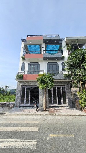 bán nhà mới 1t2l 4x17.5m hoàn công, đường n1 kdc lê phong bình chuẩn 1, full nội thất