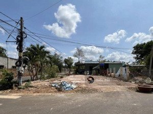 cần sang nhượng gấp lô đất đ. bố mua, tt phước vĩnh, phú giáo, bình dương, 120m2/720tr full thổ shr