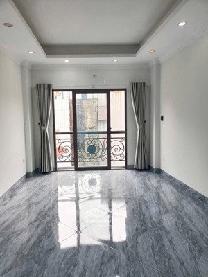 hiếm, mặt ngõ, nhà mới đẹp, full nội thất, ở ngay phố nam dư, 33m2 5 tầng giá 5.86 tỷ lh 