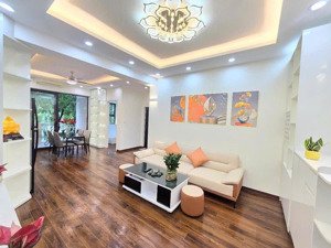 (cho thuê phòng) căn hộ 2 phòng ngủ đang trống. mong muốn tìm người thuê