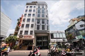 hạ giá bán nhà mt bạch đằng, tân bình. dt: 8mx20m - xd: hầm 7 tầng - hđt: 200triệu/tháng. giá 45 tỷ