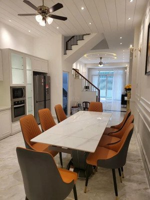 chủ cần bán gấp! hxh khu sang đào duy anh, pn - 7,5x15m - 4 tầng st - giá 18,5 tỷ - vào ở ngay