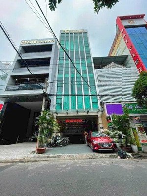 bán nhà góc 2 mt ngô gia tự - dt: 8 x 27m - cn: 185m2 - 5 tầng - hđt: 140 triệu/tháng - giá: 45 tỷ