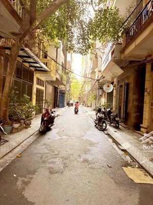 cần vốn bán nhà mặt phố tô vĩnh diện 80m2 x 5 tẫng x mt 5m kinh doanh tốt