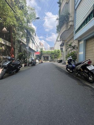 bán nhà đẹp đường đinh bộ lĩnh trung tâm bình thạnh hẻm xe hơi giá tốt!