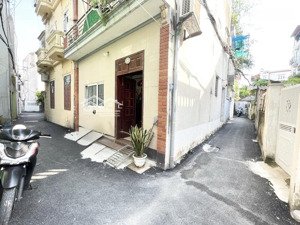 siêu hot bán đất tặng nhà 3 tầng toạ lạc tại trung tâm phúc lợi, lô góc, ngõ thông ô tô