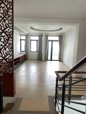 chủ chuyển công tác - bán nhà sổ hồng riêng - quận 7 - tphcm. lh: 